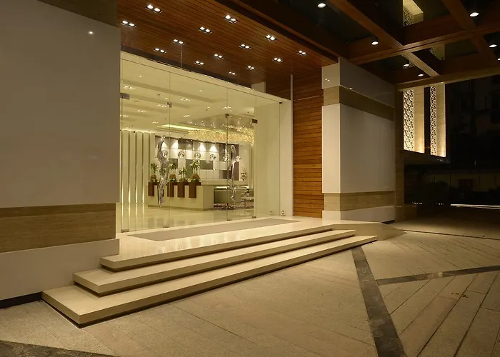 Genesis Hotel Near Mumbai Airport